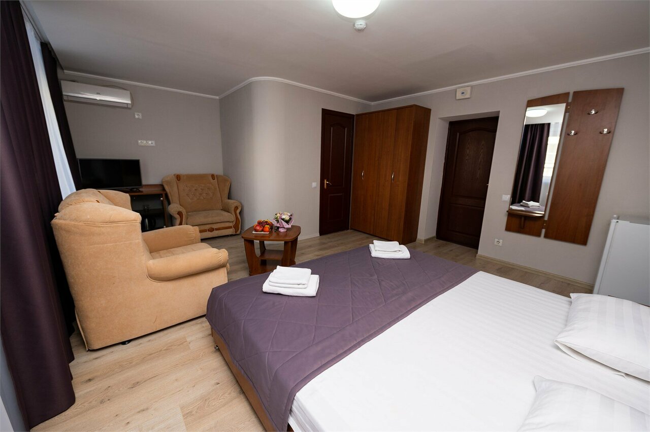 Санаторий Славутич Алушта