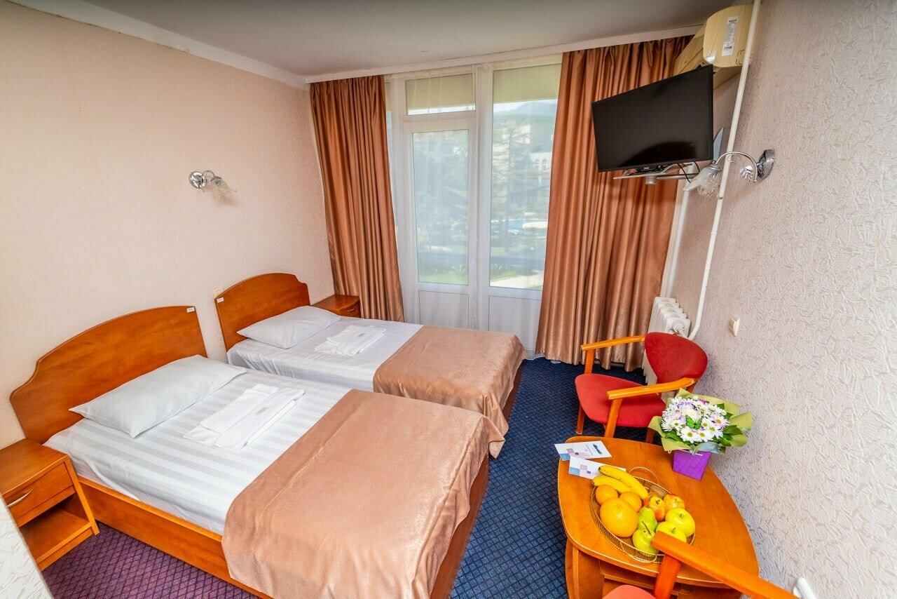 Санаторий Славутич Алушта