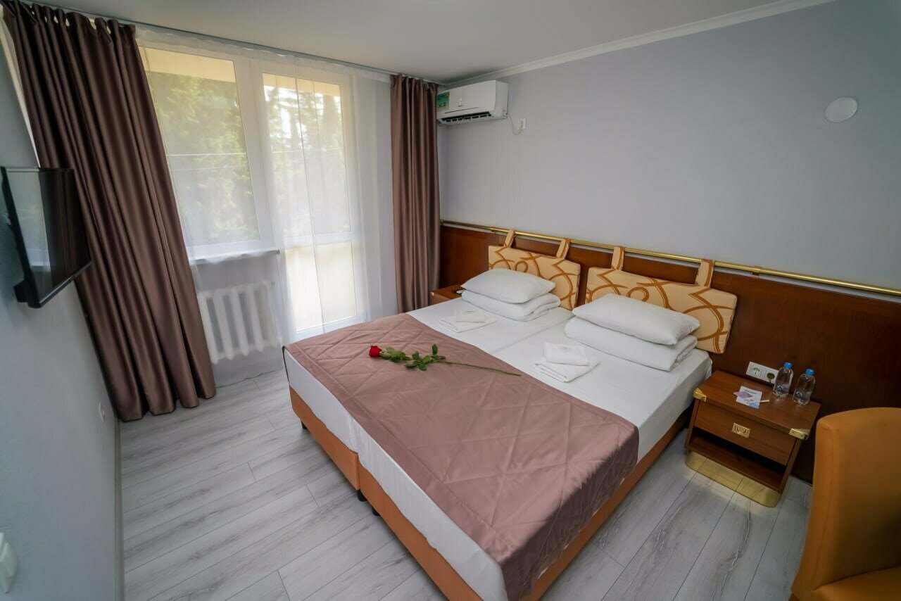 Санаторий Славутич Алушта