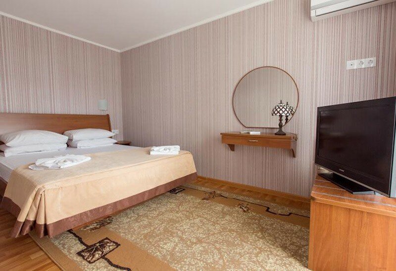 Санаторий Славутич Алушта-77