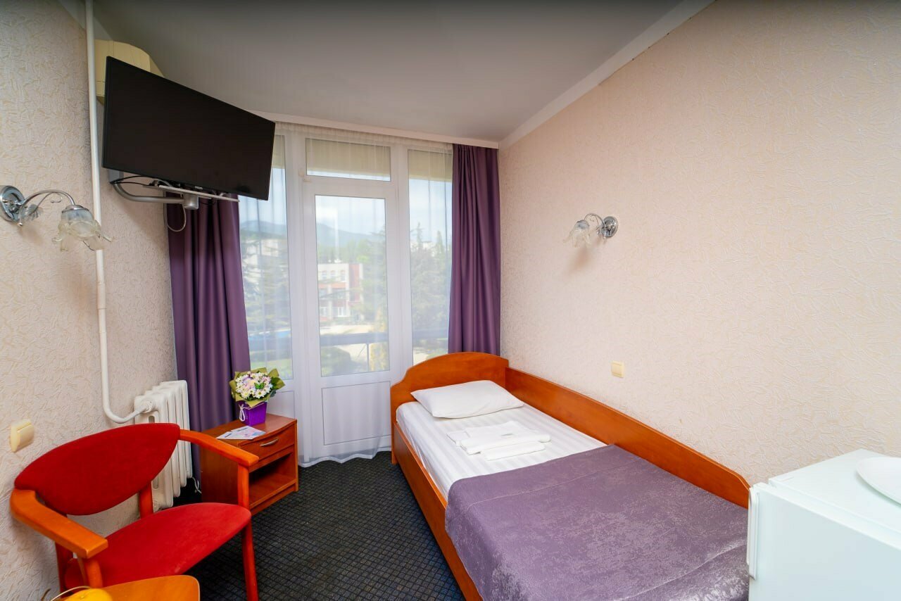 Санаторий Славутич Алушта