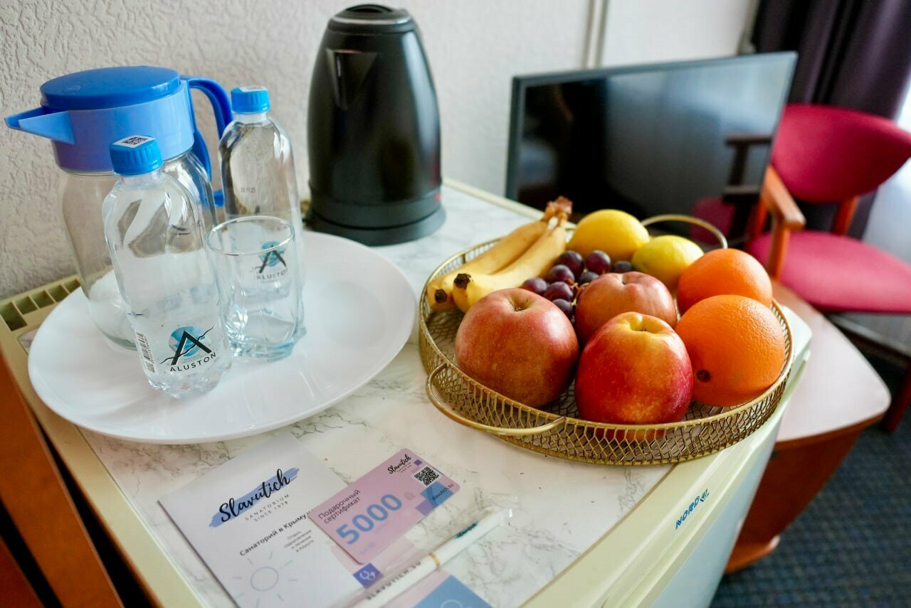 Санаторий Славутич Алушта