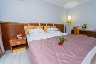 Санаторий Славутич Алушта Двухкомнатный делюкс-15