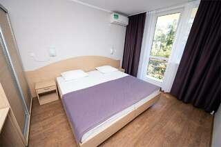 Санаторий Славутич Алушта Двухкомнатный фэмили +-1