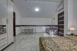 Санаторий Славутич Алушта Апартамент двухкомнатный. Корпус №9-4