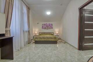 Санаторий Славутич Алушта Апартамент двухкомнатный. Корпус №9-5