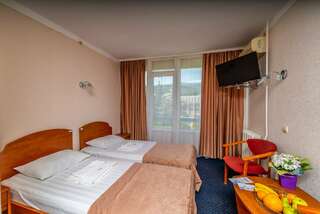 Санаторий Славутич Алушта Двухместный стандарт. Корпус № 10, 11-4