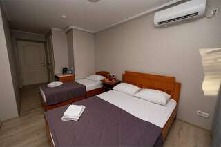 Санаторий Славутич Алушта Трехместный комфорт-3