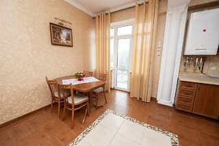 Санаторий Славутич Алушта Апартамент двухуровневый. Корпус №9-9