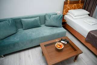 Санаторий Славутич Алушта Двухкомнатный делюкс-8