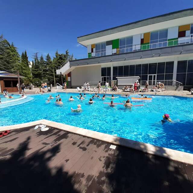 Санаторий Славутич Алушта-77