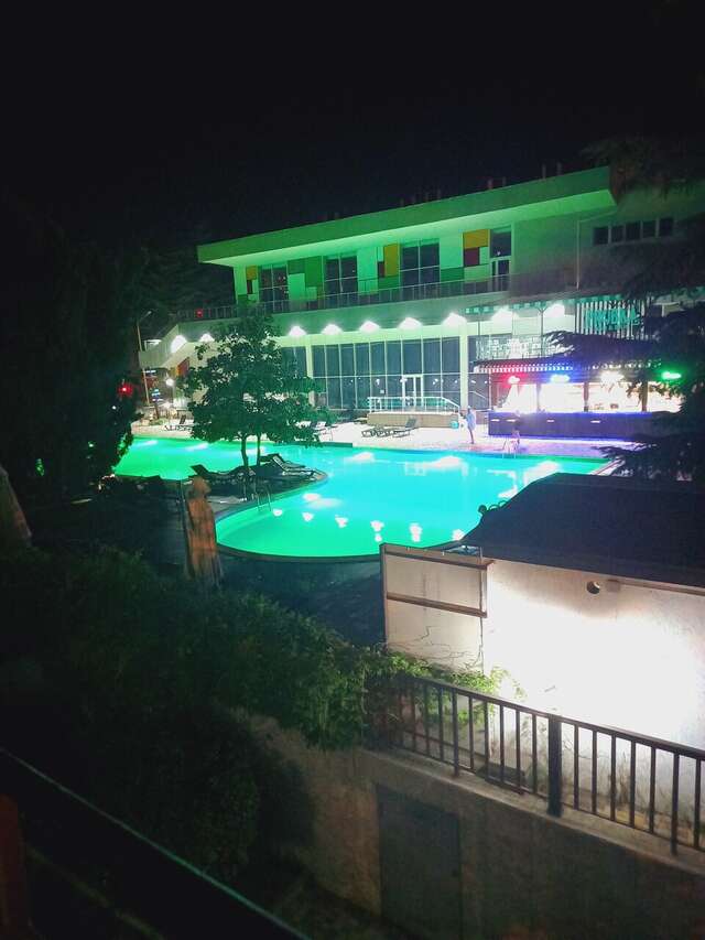 Санаторий Славутич Алушта-90